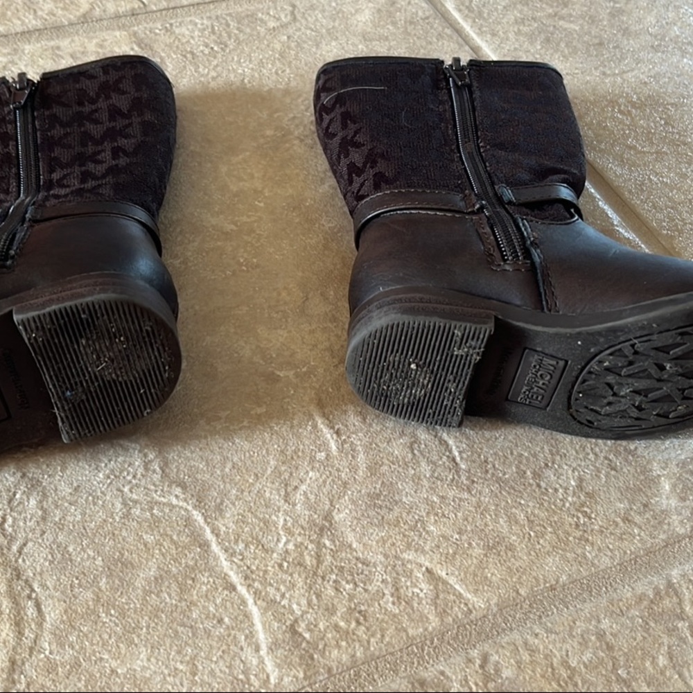 Toddler girls brown Michael kors boots
